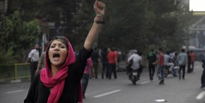 iran-images-from-the-uprising_592x299-7